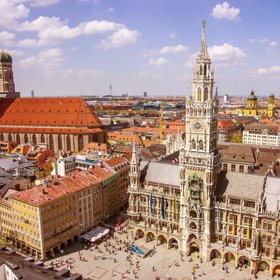 Vystoupit na věže Frauenkirche (kostela Nanebevzetí Panny Marie) v Mnichově.