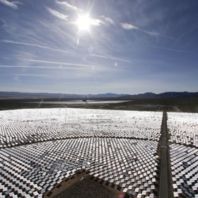 Budeme používat speciální nátěry, které dokážou akumulovat sluneční energii.