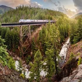 20 fotek, které dokazují, jak romantická může být jízda vlakem napříč Amerikou