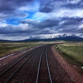 20 fotek, které dokazují, jak romantická může být jízda vlakem napříč Amerikou