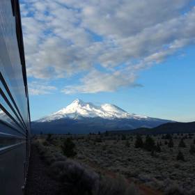 20 fotek, které dokazují, jak romantická může být jízda vlakem napříč Amerikou