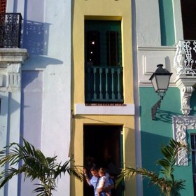 Old San Juan, Portoriko (La Casa Estrecha).