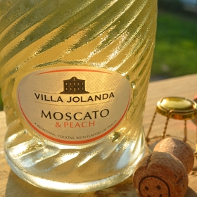 3. Moscato: 125 kcal; sacharidy: 11,2 g.