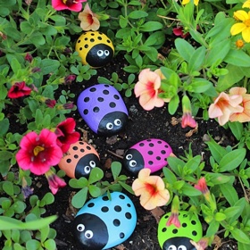 ... pomalujte pár kamenů...