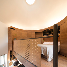 Seznamte se s manželským párem, který žije ve starém silu