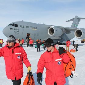 Geologové v Antarktidě.