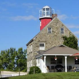Maják Salmon River (Pulaski, New York, Spojené státy americké).