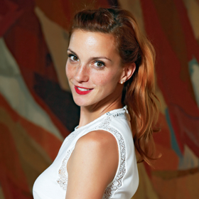 Herečka Michaela Maurerová, která si slavnostní otevíračku Douglasu nenechala jít.