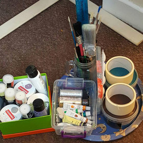 Kromě barev Pippa použila také hrací písek.