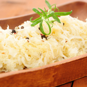 Kysané zelí je vitamínovou bombou, umí ale také pěkně podráždit žaludek.