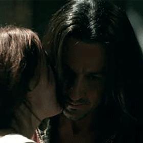 1. Bojíte se, že budete vypadat jako zrádce. Provinilost kvůli ukončení vztahu je typická pro ty, kteří ve vztahu „přesluhují“.