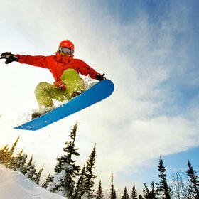 Začněte pracovat pro nějakou cestovní agenturu.