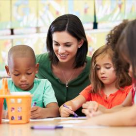 Ovládněte perfektně angličtinu a začněte ji vyučovat (samozřejmě v nějaké exotické zemi).