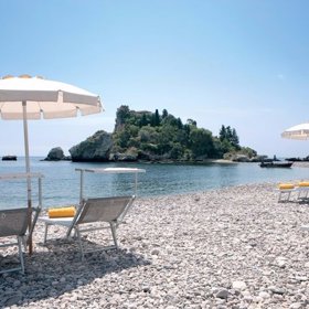 Liduprázdná pláž?