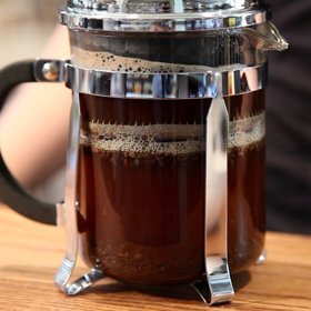 Máte pocit, že vaše káva nemá dostatečně bohatou chuť? Zkuste francouzský presovač.