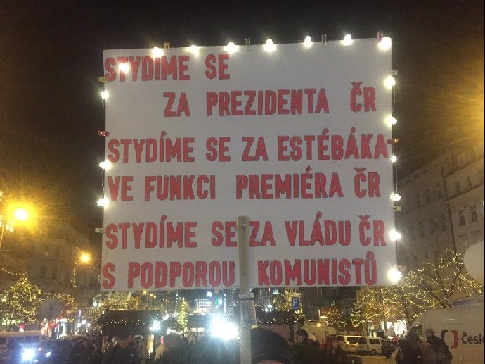 FOTO: Plné Václavské náměstí. – stránka 1721