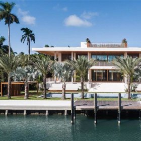 Tady bude žít spokojená rodinka.