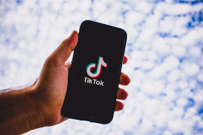Foto k tématu TikTok – stránka 74
