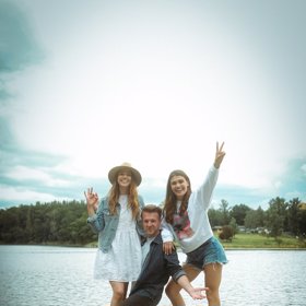 Zpěvák JEN je ze spolupráce nadšený.