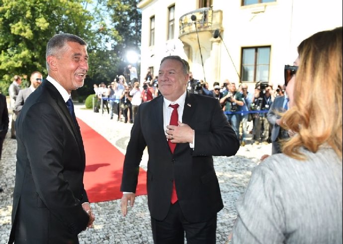 Foto k tématu Andrej Babiš – stránka 1489