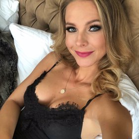 Nevědí ještě, jakého pohlaví miminko bude, se jmény si však poradili snadno.