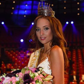 Lea Šteflíčková je krásná. 