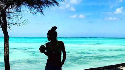 FOTO: Simona Krainová na Zanzibaru.