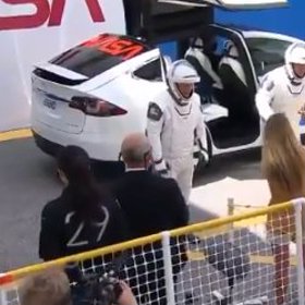 Raketa je už na cestě k ISS.