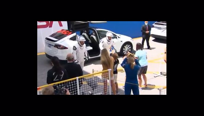 Foto k tématu NASA – stránka 18