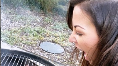 FOTO: Agáta Prachařová posiluje imunitu špekáčky.