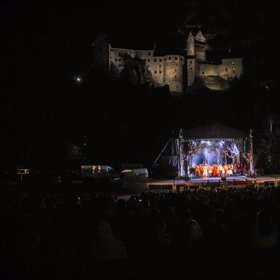 Tak se přijďte podívat.