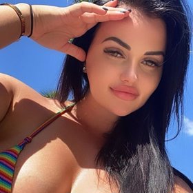 Nyní vydělává téměř sto tisíc dolarů měsíčně.