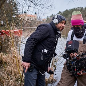 Natáčení odstartovalo v Mníšku pod Brdy.