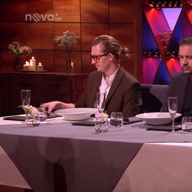 Aby se show dostala na obrazovky, musí epizody někdo sestříhat. Tato show se střihá paralelně ve 12 střižnách.