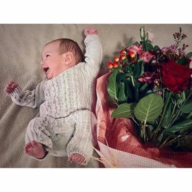 Nikola Hezucká přidala krásnou kytici i se svým synem Oliverem, kouzelné.