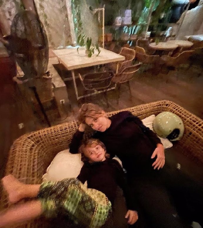 Foto k tématu Emma Smetana – stránka 758