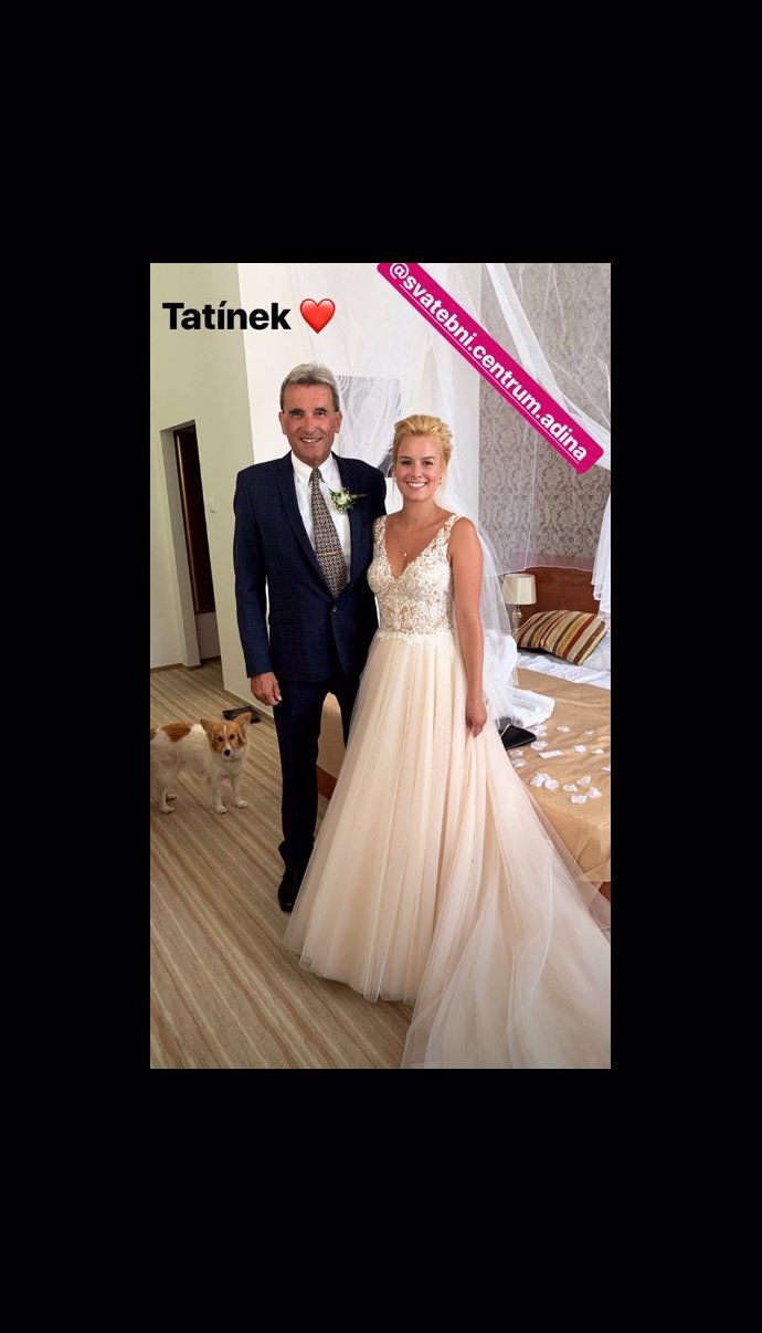 FOTO: Patricie s tatínkem. – stránka 707
