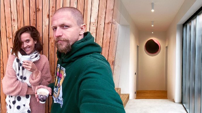 FOTO: Klusovi se přestěhovali do nového domu snů. – stránka 235
