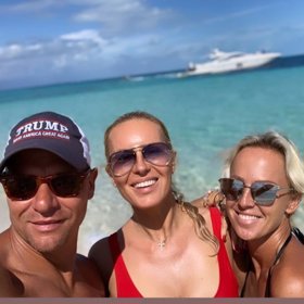 Vlasta, Simona a Zuzana se skvěle bavili.