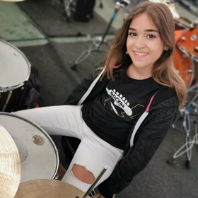 Nikoleta Šurinová je velmi nadaná mladá dívka.