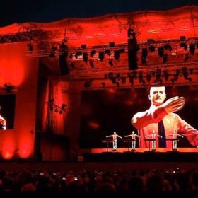 Florian Schneider kapelu opustil v roce 2008.