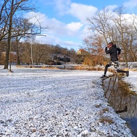 Ivan Bartoš se udržuje v kondici.