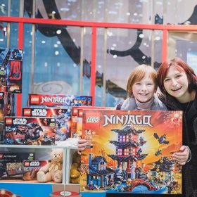 Tři patra plná zábavy: Navštivte s dětmi Hamleys - nejbáječnější hračkářství široko daleko