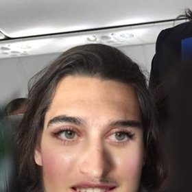 Bude vypadat dítě Jordana Haje a Emmy Smetana takhle?