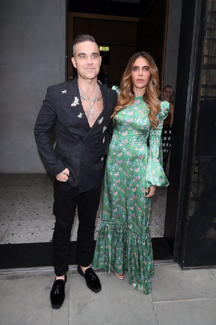 Foto k tématům Robbie Williams, Ayda Field Williams – stránka 1