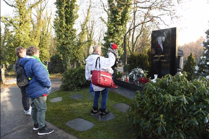 Foto k tématu Karel Gott – stránka 587