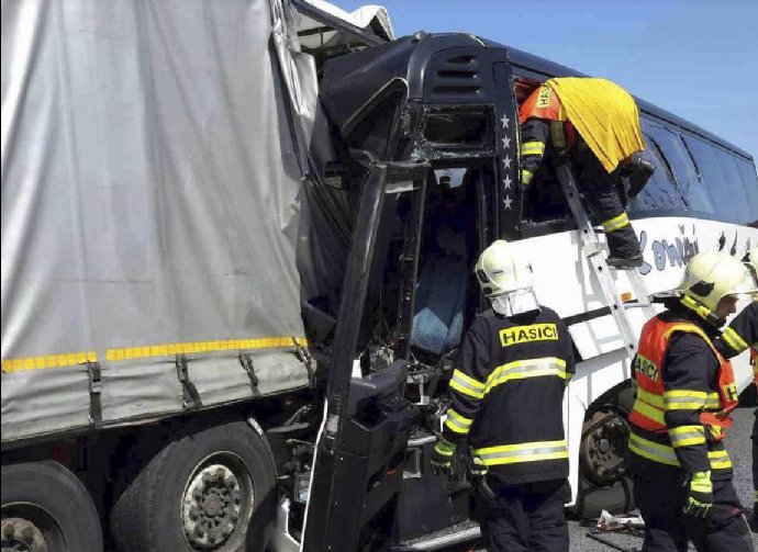 Foto k tématu nehoda – stránka 476