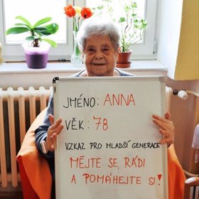 Vzkazy až dojímají k slzám.