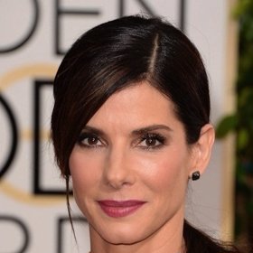 Prožívá těžké životní období.