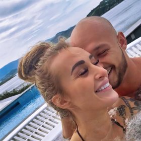 Daisy Lee je šťastně zadaná.